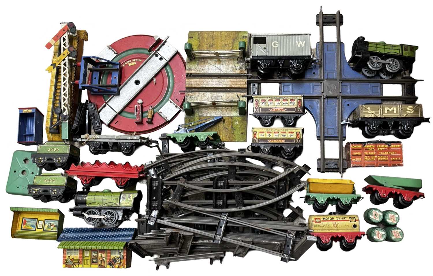 Lot 37 - A mixed lot of various Hornby 0 gauge rolling...