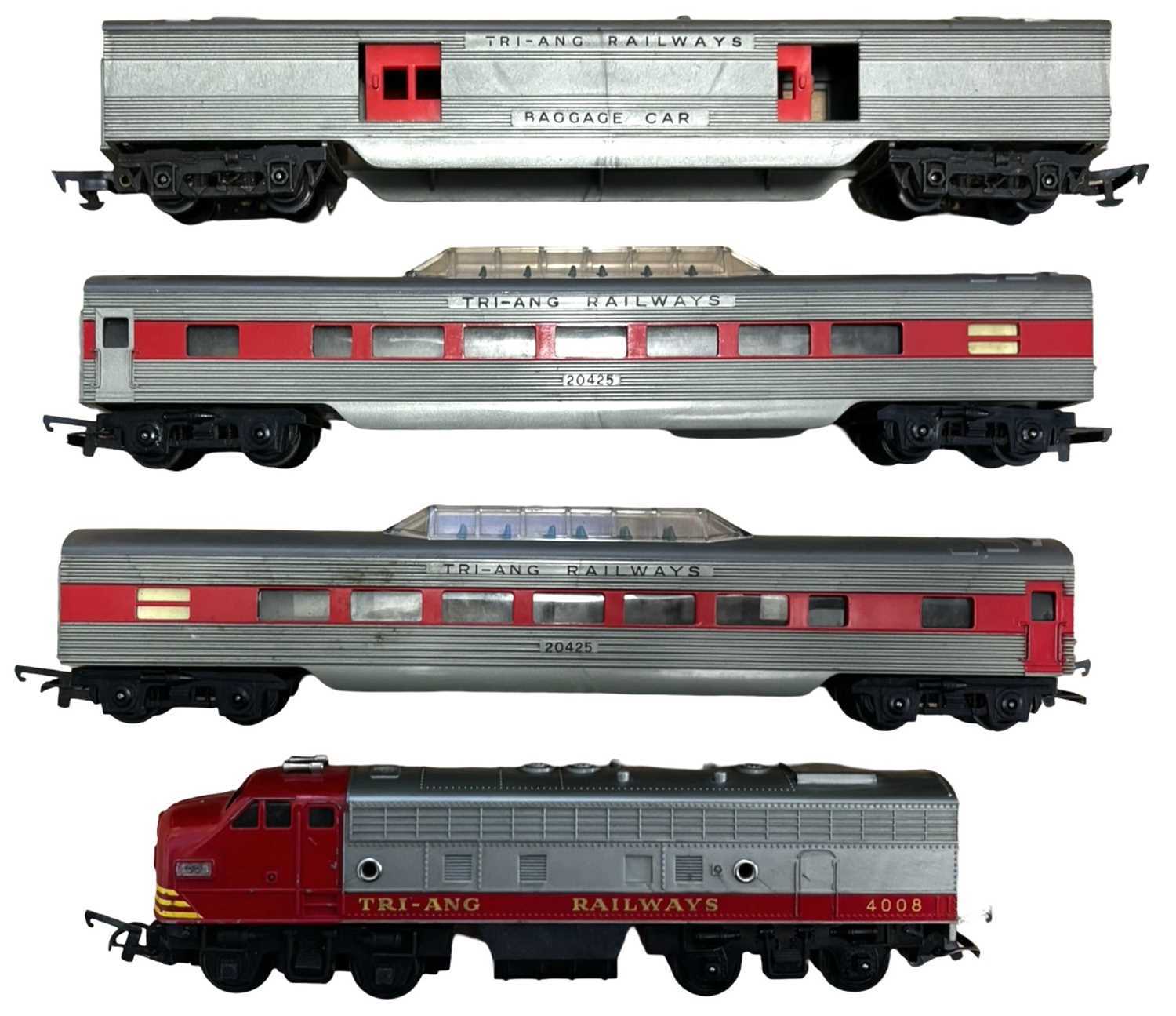 Lot 27 - A Triang 00 gauge Transcontinental engine and...