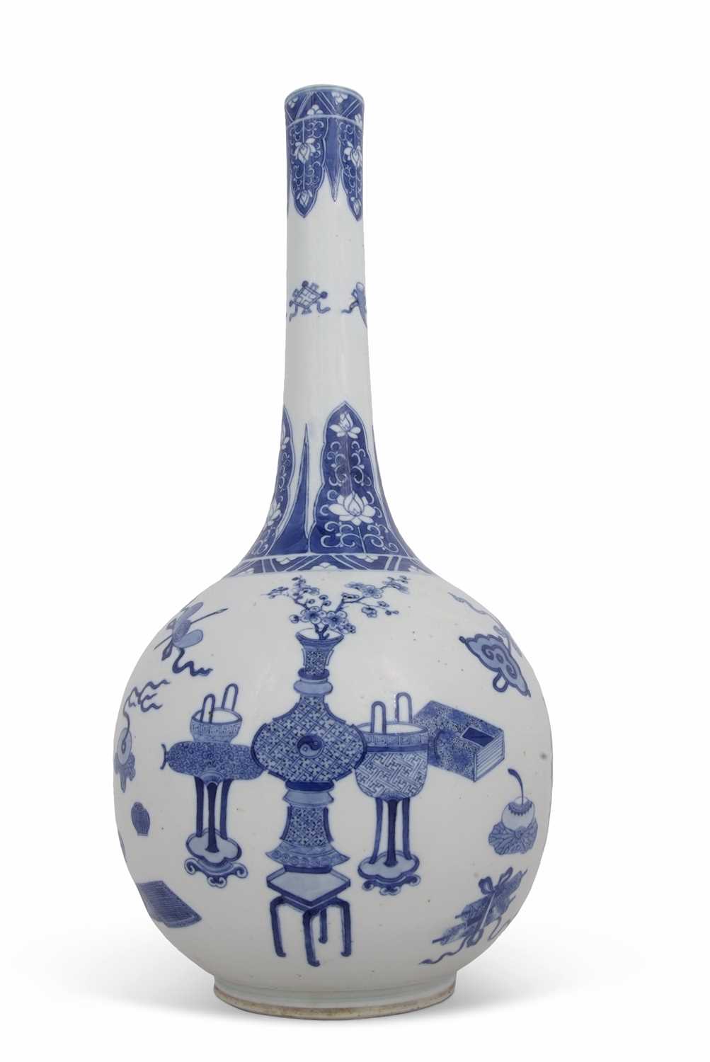 Lot 87 - A large Chinese porcelain vase of globular...