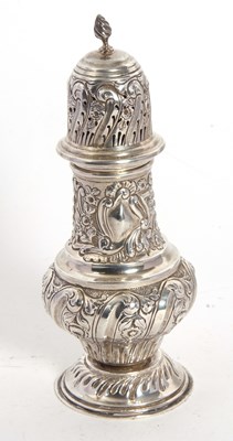 Lot 15 - An large Edwardian silver caster of baluster...