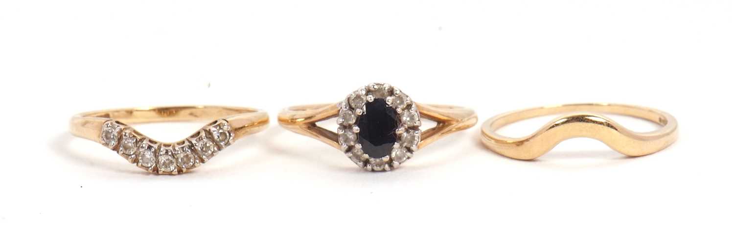 Lot 9 - A set of three 9ct rings, to include a...
