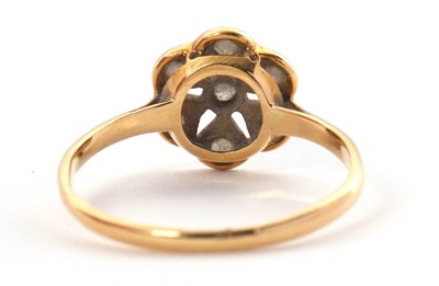Lot 1 - An 18ct diamond ring, set with single cut...