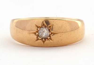 Lot 52 - An early 20th century 18ct diamond ring, with...