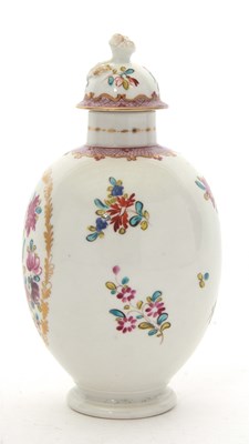 Lot 62 - An 18th Century Worcester porcelain tea caddy...