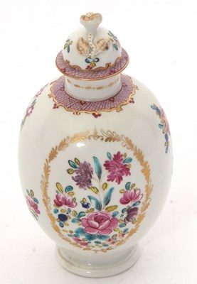 Lot 62 - An 18th Century Worcester porcelain tea caddy...