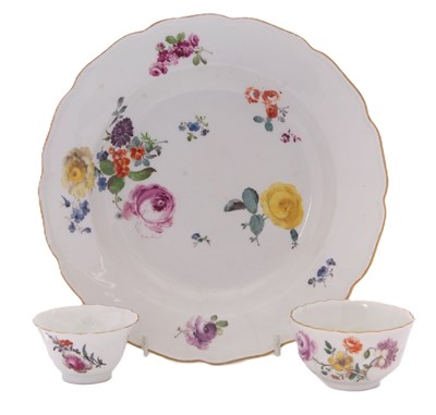 Lot 36 - Meissen Dish c.1750 and a small bowl both...