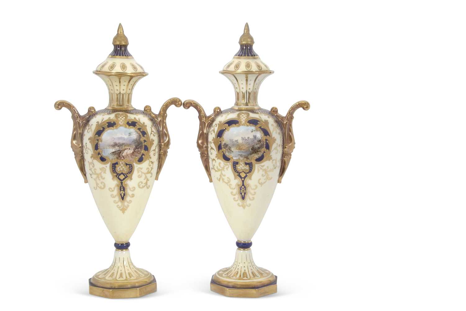 Lot 13 - A further pair of Wedgwood vases early 20th...