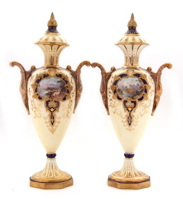 Lot 13 - A further pair of Wedgwood vases early 20th...