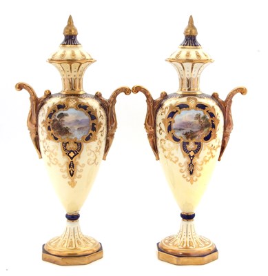 Lot 13 - A further pair of Wedgwood vases early 20th...