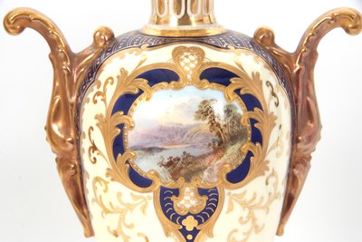 Lot 13 - A further pair of Wedgwood vases early 20th...