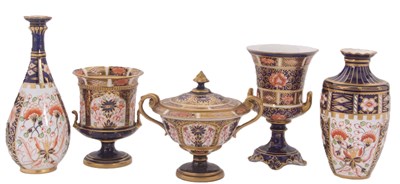 Lot 29 - A group of Royal Crown Derby wares including a...