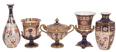Lot 29 - A group of Royal Crown Derby wares including a...