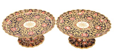 Lot 33 - A fine Royal Worcester cabinet plate painted...