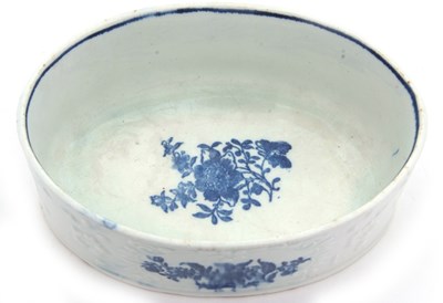 Lot 47 - A Lowestoft porcelain oval potting pot with...