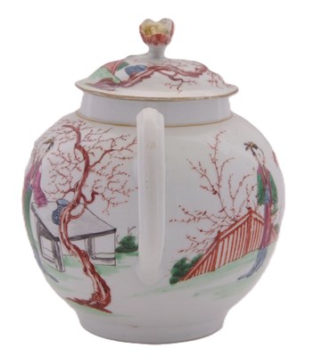 Lot 54 - An early Worcester porcelain teapot and cover,...