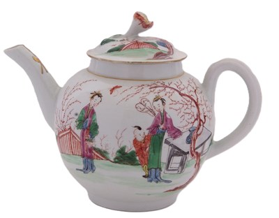 Lot 54 - An early Worcester porcelain teapot and cover,...