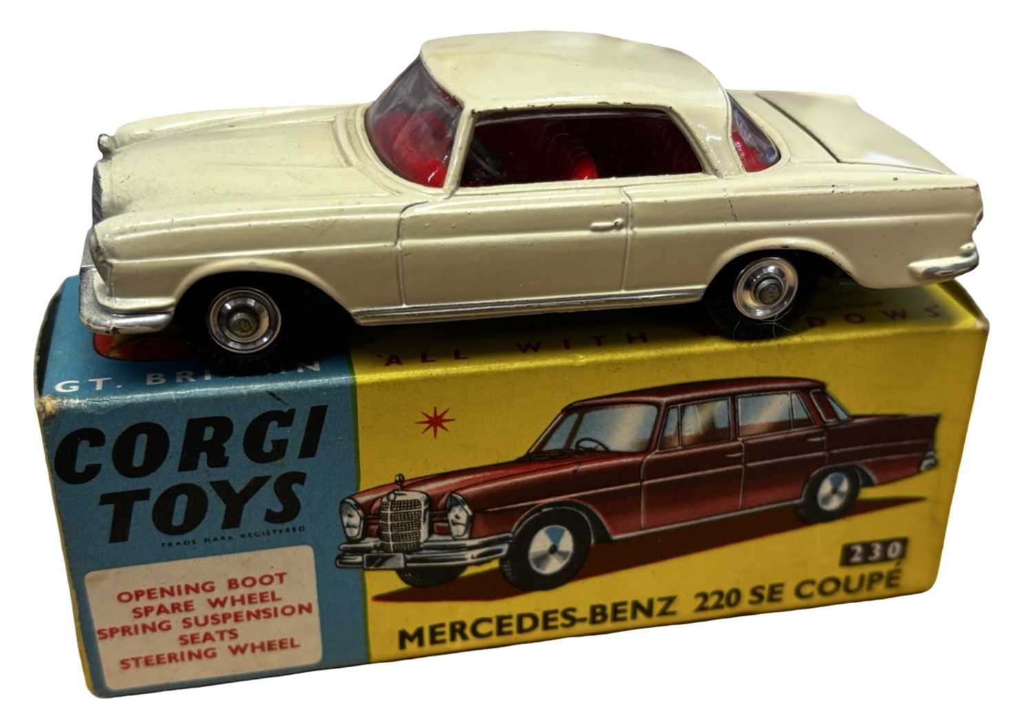 Lot 59 - A boxed Corgi 230 Mercedes-Benz 220 SE Coupe