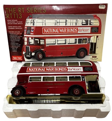 Lot 164 - A boxed Sun Star 1:24 scale RT113 bus model,...