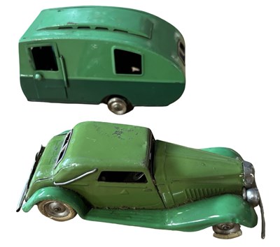 Lot 183 - A Triang Minic car and caravan