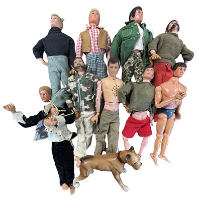 Lot 250 - Various vintage playworn articulated Action...