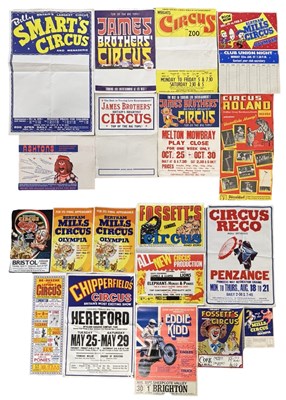 Lot 291 - A large collection of vintage circus...