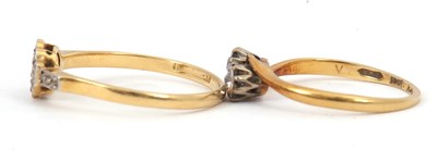 Lot 60 - Two diamond rings: to include a toi-et-moi...