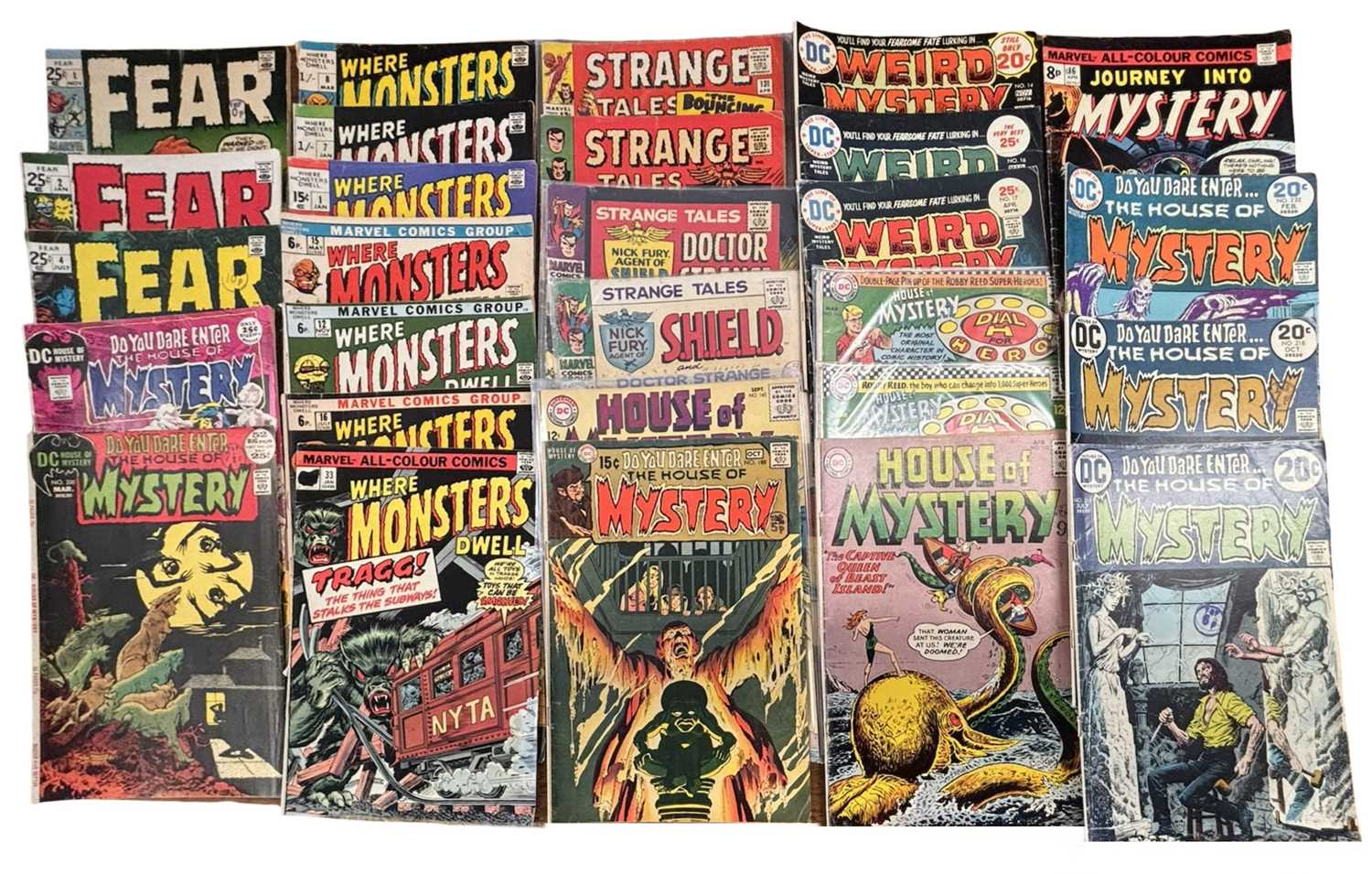 Lot 14 - Mixed vintage Marvel horror comics, to include:...