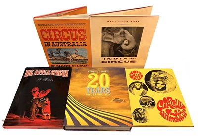 Lot 86 - LARGE FORAMT INTERNATIONAL: 5 Titles: MARK ST...