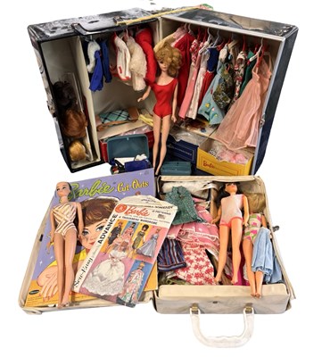 Lot 251 - A collection of 1960s Barbie and other fashion...