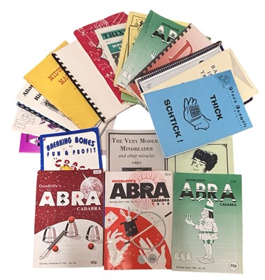 Lot 251 - ONE PACKET: Various magic, illusions,...