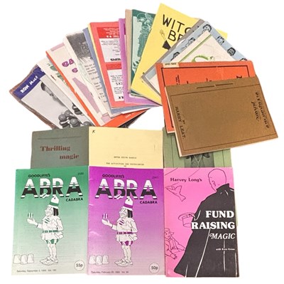 Lot 252 - ONE PACKET: Various magic, illusions,...
