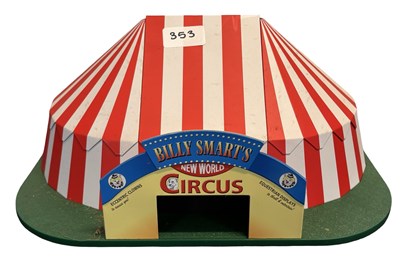 Lot 378 - A wooden model of Billy Smart's Circus Tent