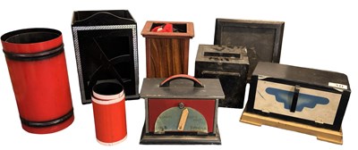 Lot 384 - A group of various magic illusion boxes