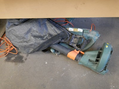 Lot 755 - A leaf blower