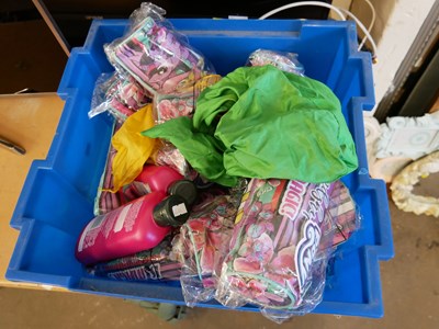 Lot 757 - Quantity of children's pencil cases and other...
