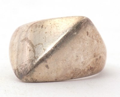 Lot 6 - A silver ring, possibly by Arne Johansen...