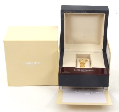 Lot 251 - A Longines Le Grande Classique ladies...