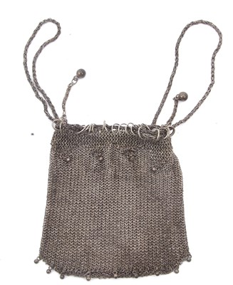 Lot 159 - A ladies vintage white metal chain mail and...
