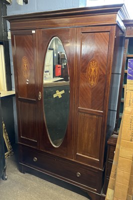 Lot 526 - An Edwardian mahogany wardrobe with moulded...