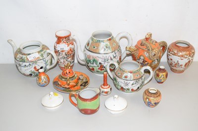 Lot 13 - Mixed Lot: Oriental tea wares, a large wooden...