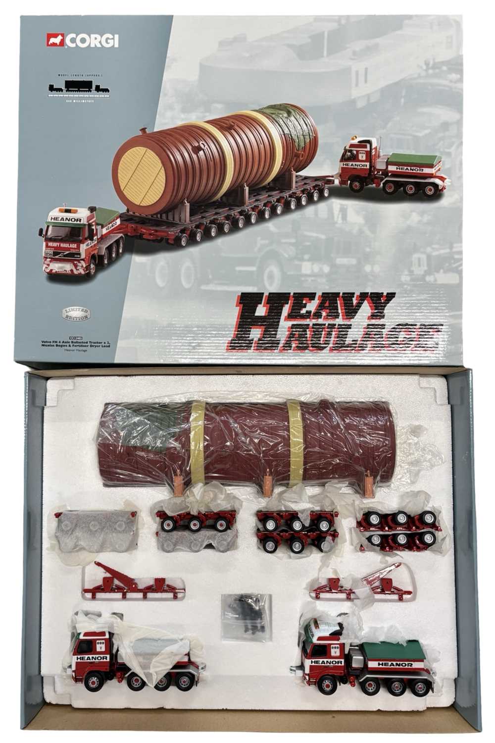 Lot 78 - A boxed Corgi Heavy Haulage CC12403 Volvo FH 4...
