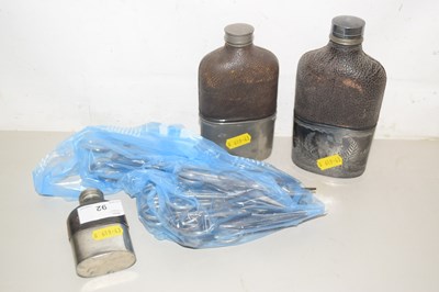 Lot 92 - Quantity of various vintage hip flasks