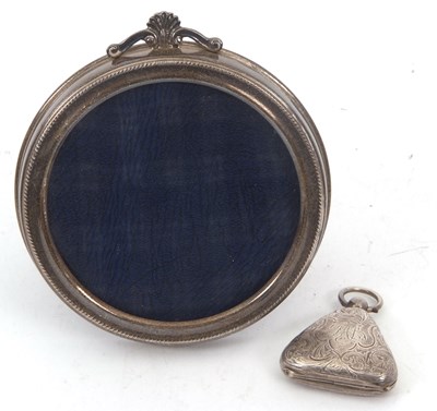 Lot 178 - An Edwardian silver triangular shaped...