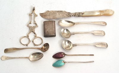 Lot 184 - Mixed Lot: A pair of George V silver sugar...