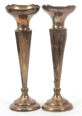 Lot 193 - A pair of George V silver trumpet vases,...