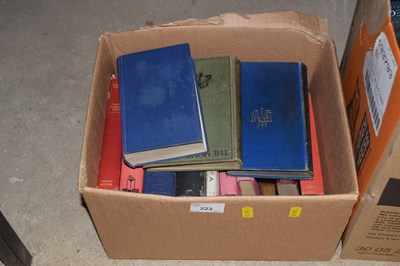 Lot 223 - Small quantity of various vintage books