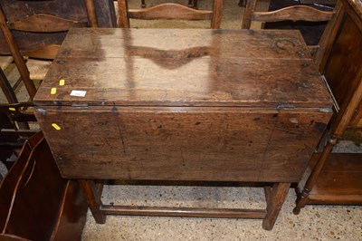 Lot 319 - An oak folding table