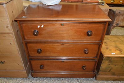 Lot 325 - An early 20th Century mahogany chest of...