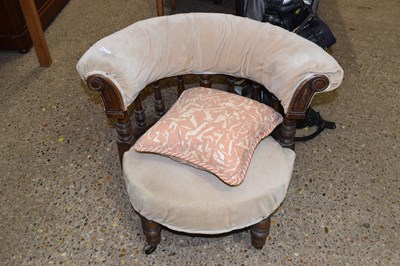 Lot 330 - Upholstered chair