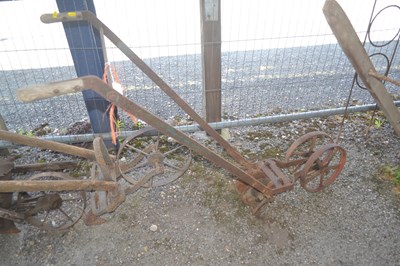 Lot 125 - Vintage push hoe